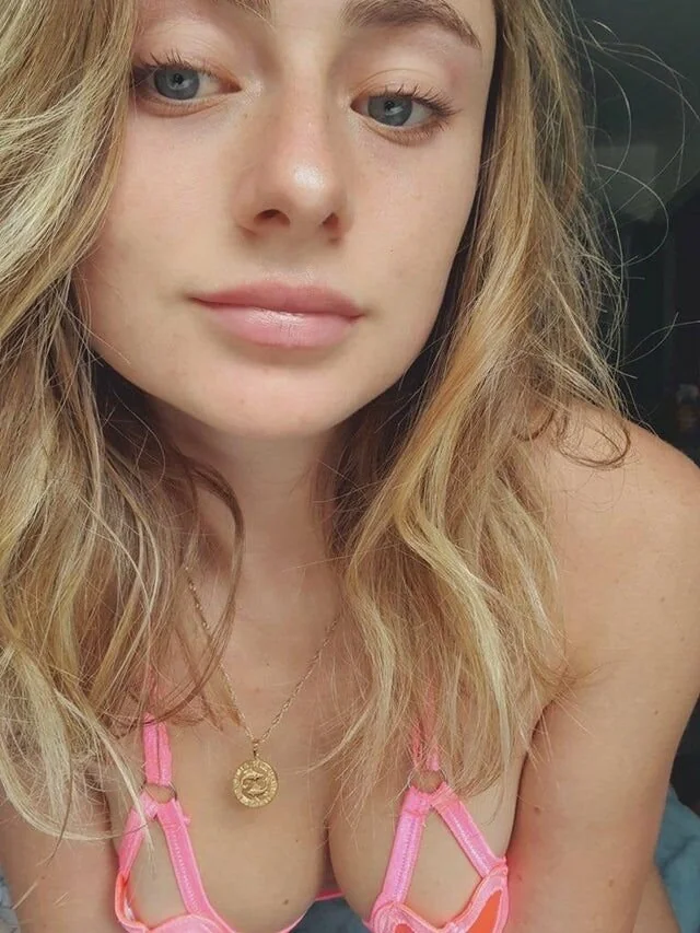 SexySkylar image 1